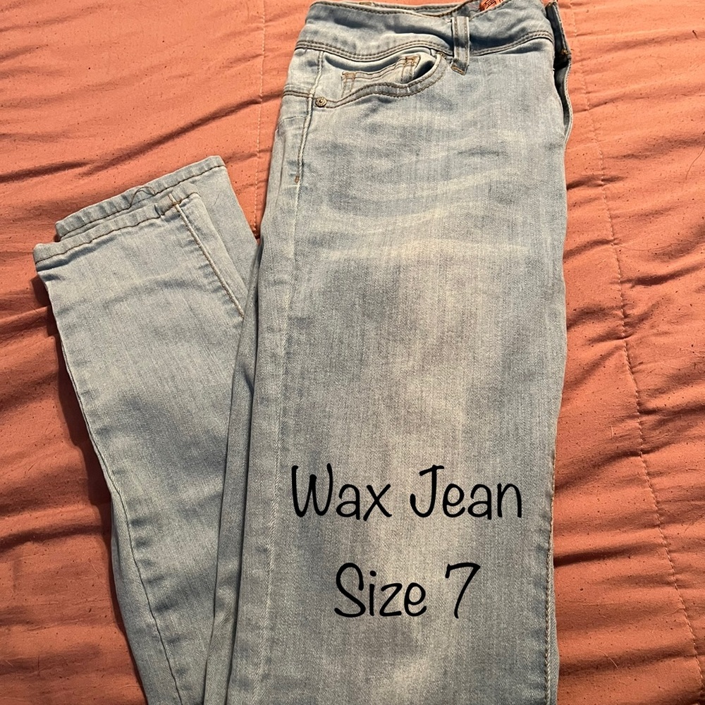 Light wash denim skinny jeans